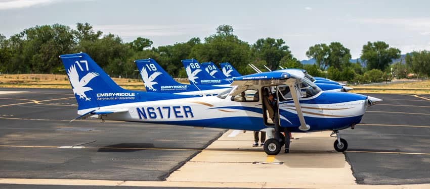 Aircraft Fleet: Diamond DA42NG | Embry-Riddle Aeronautical University ...