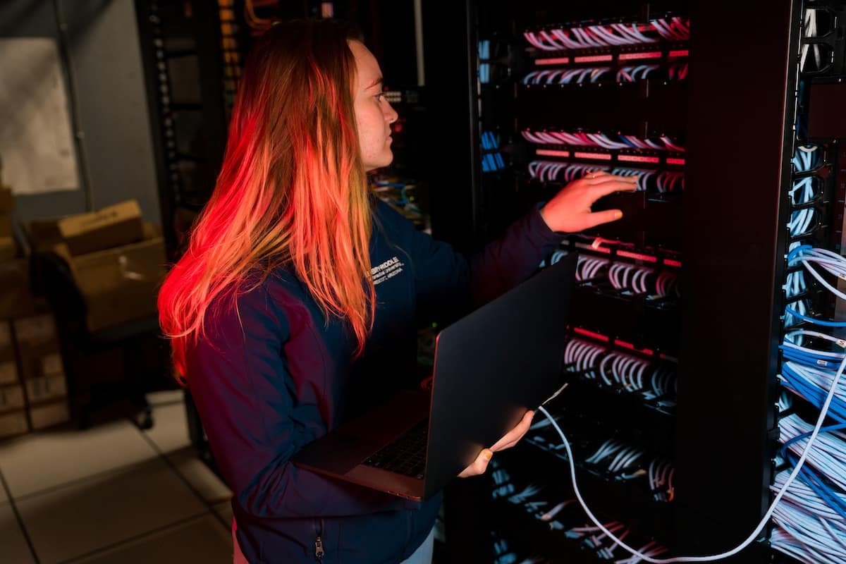 Students in the Cyber Lab