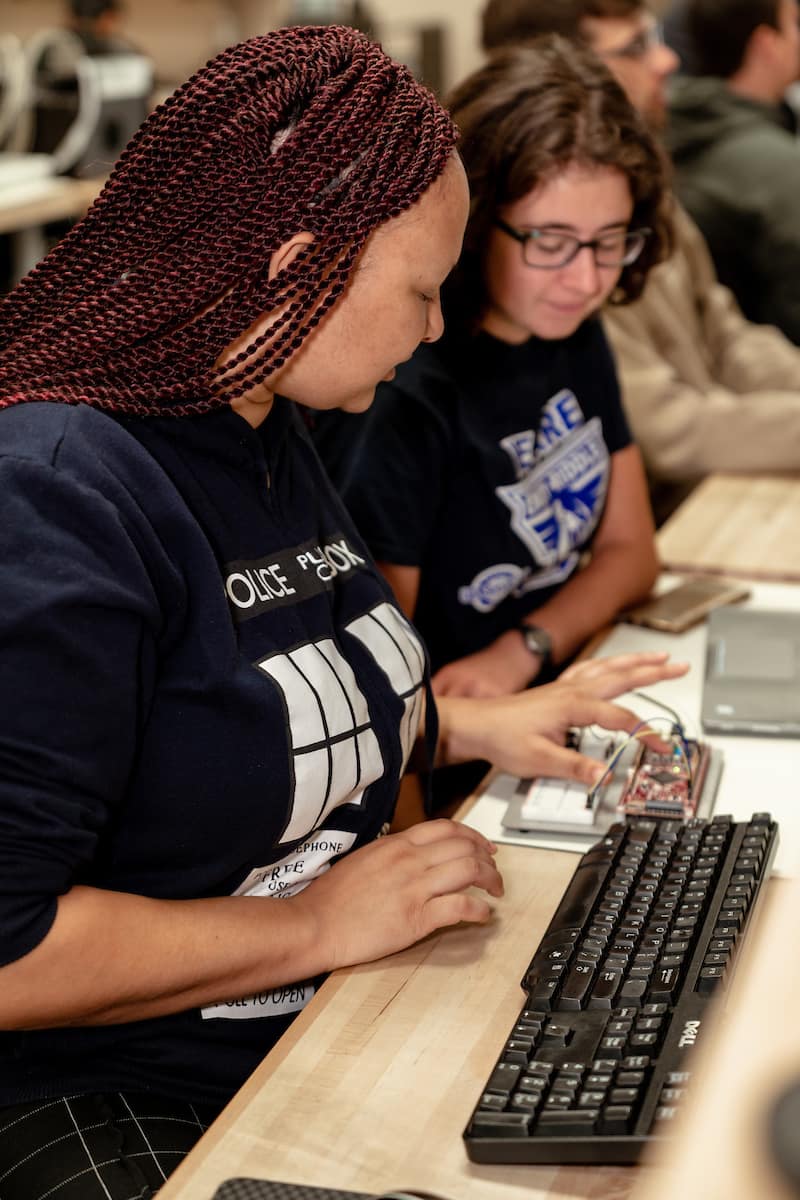 Microprocessor Systems Laboratory